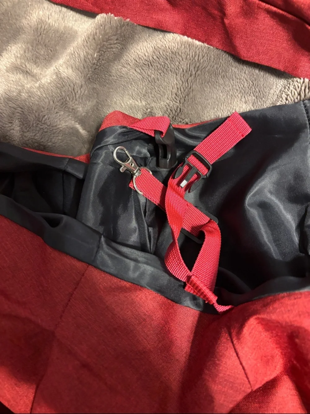 Red Sling pup carrier Shoulder Bag with Adjustable Strap fits up to 20 lbs new